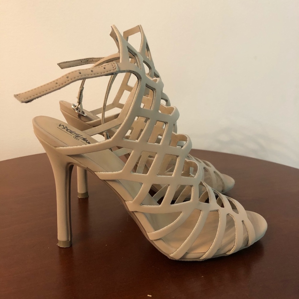 Mossimo Cage Heels - Picture 2 of 6